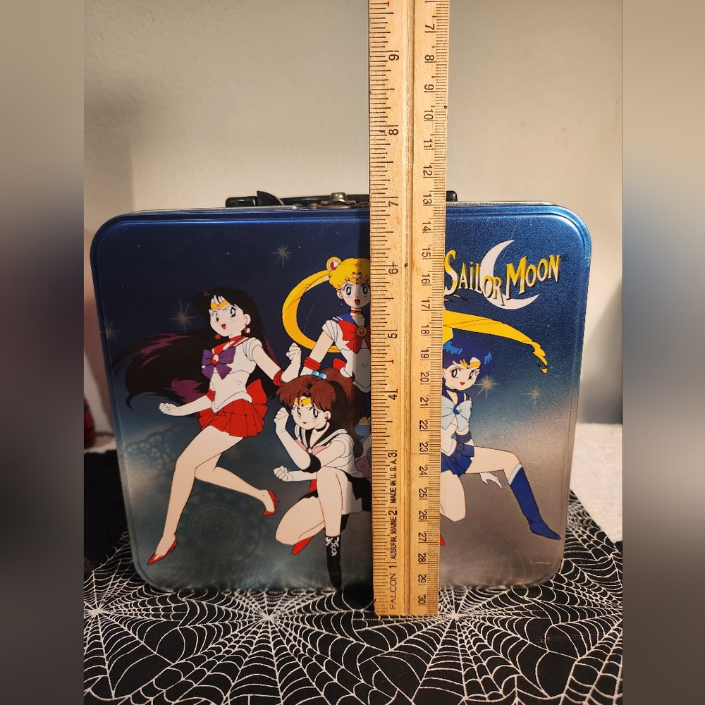 🌝Sailor Moon Metal Lunchbox🌛 - Picture 4 of 11